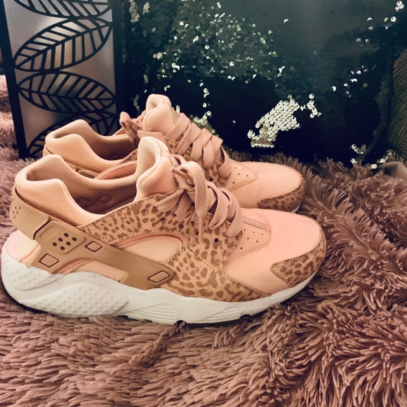 huaraches cheetah print